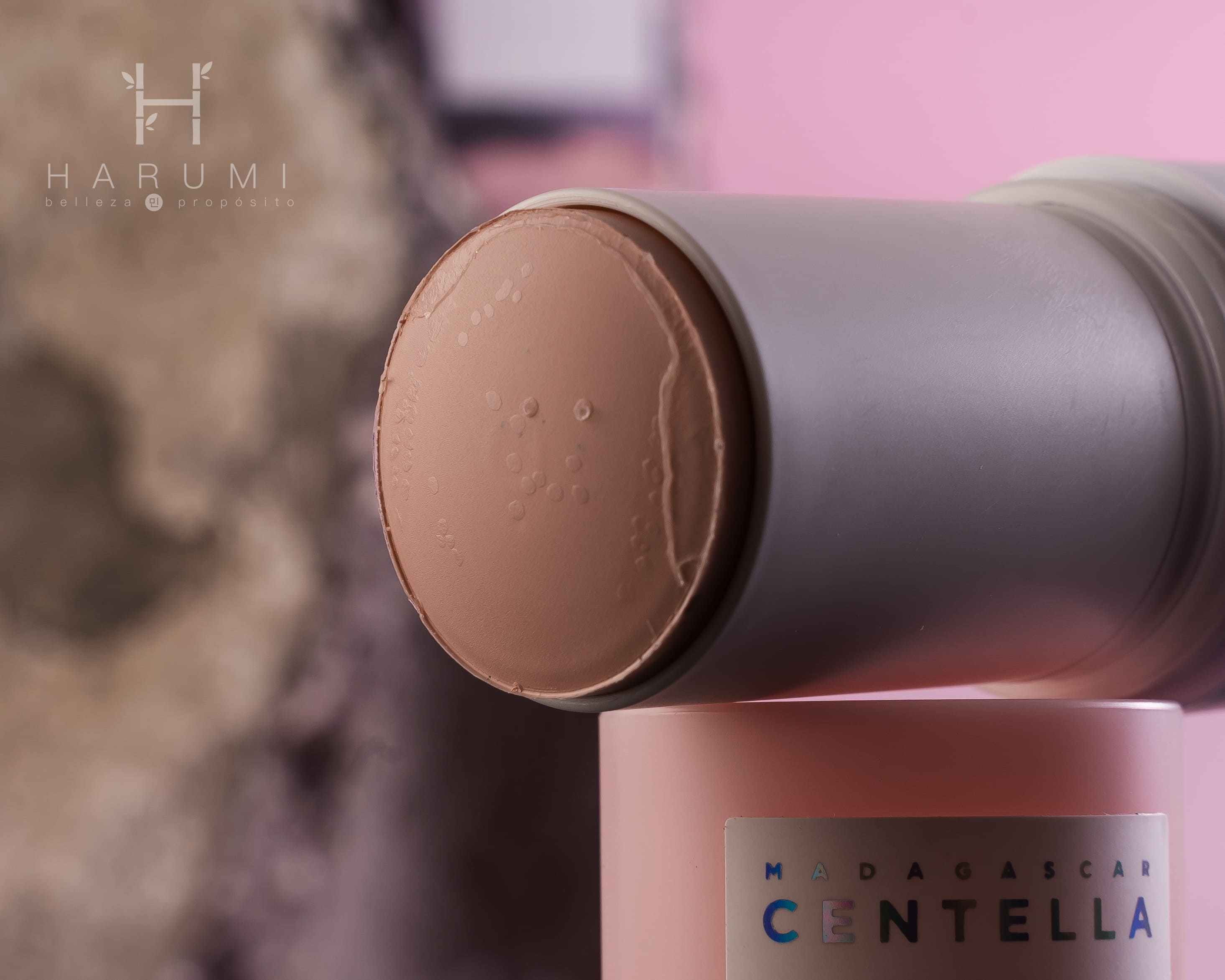 Skin1004 Madagascar Centella Poremizing Quick Clay Stick Mask