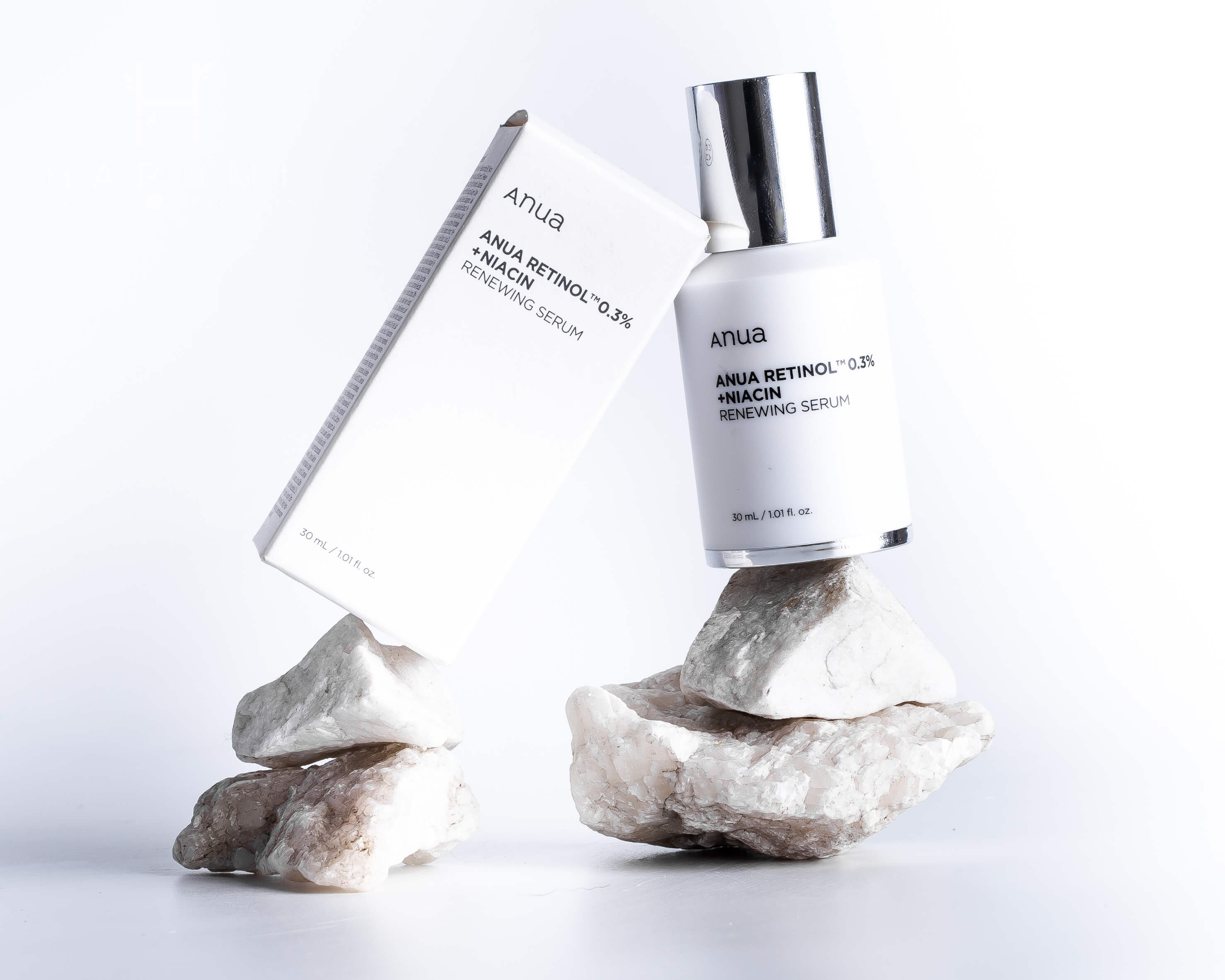 Anua Retinol 0.3 Niacin Renewing Serum