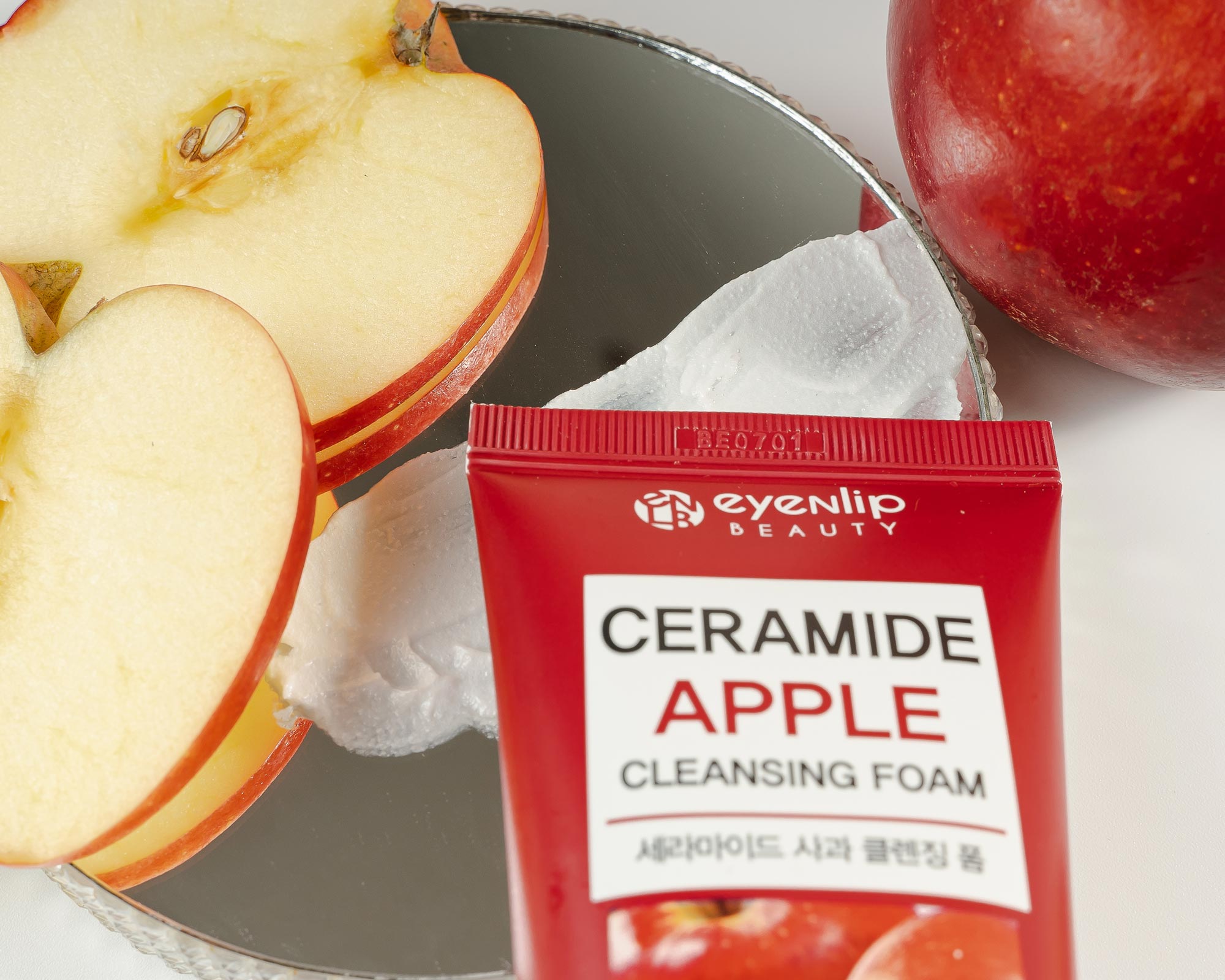 Eyenlip Ceramide Apple Cleansing Foam