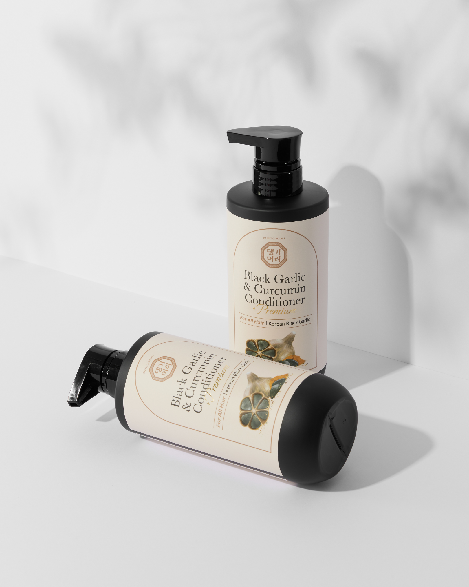 Daeng Gi Meo Ri Black Garlic & Curcumin Conditioner