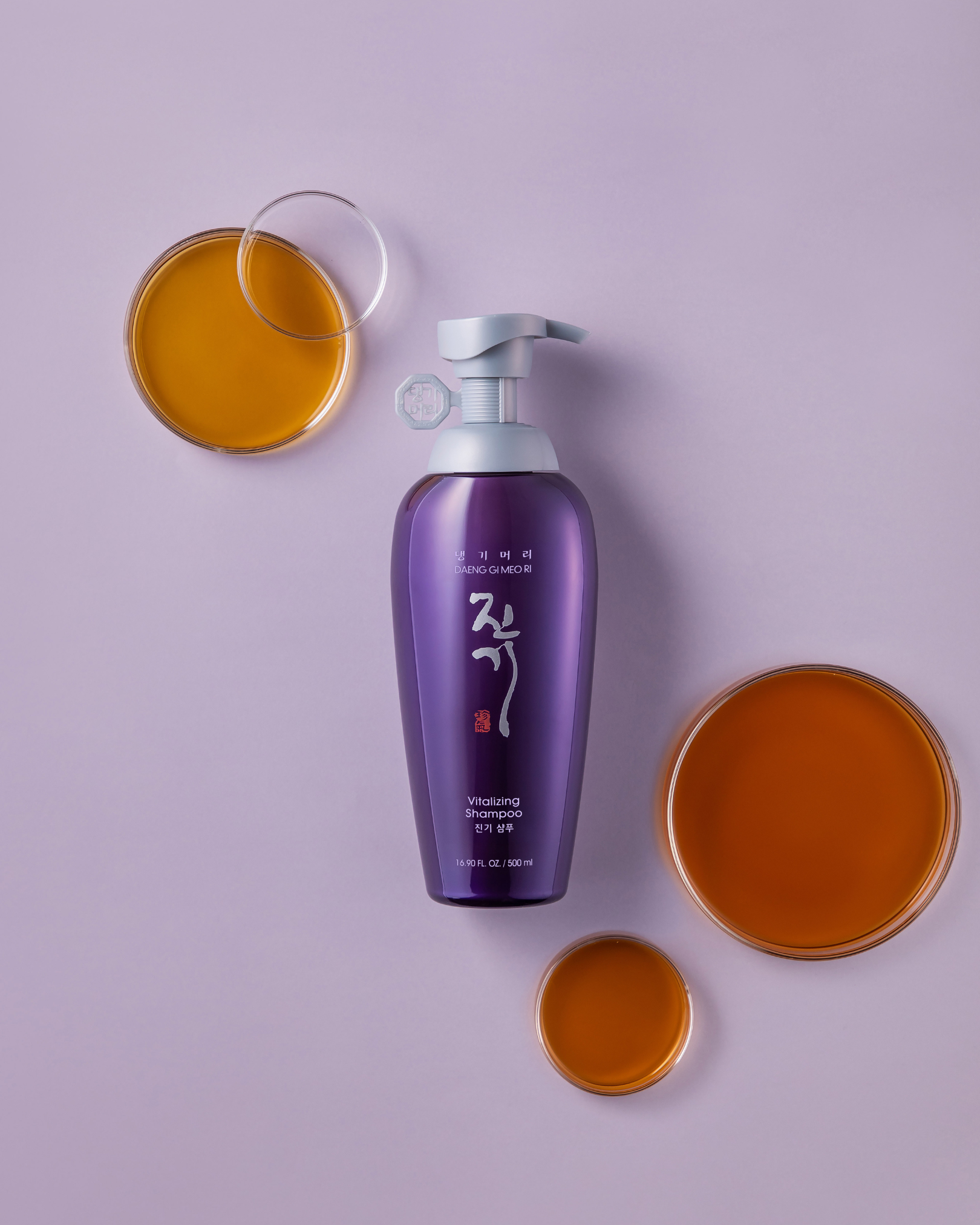 Daeng Gi Meo Ri Vitalizing Shampoo