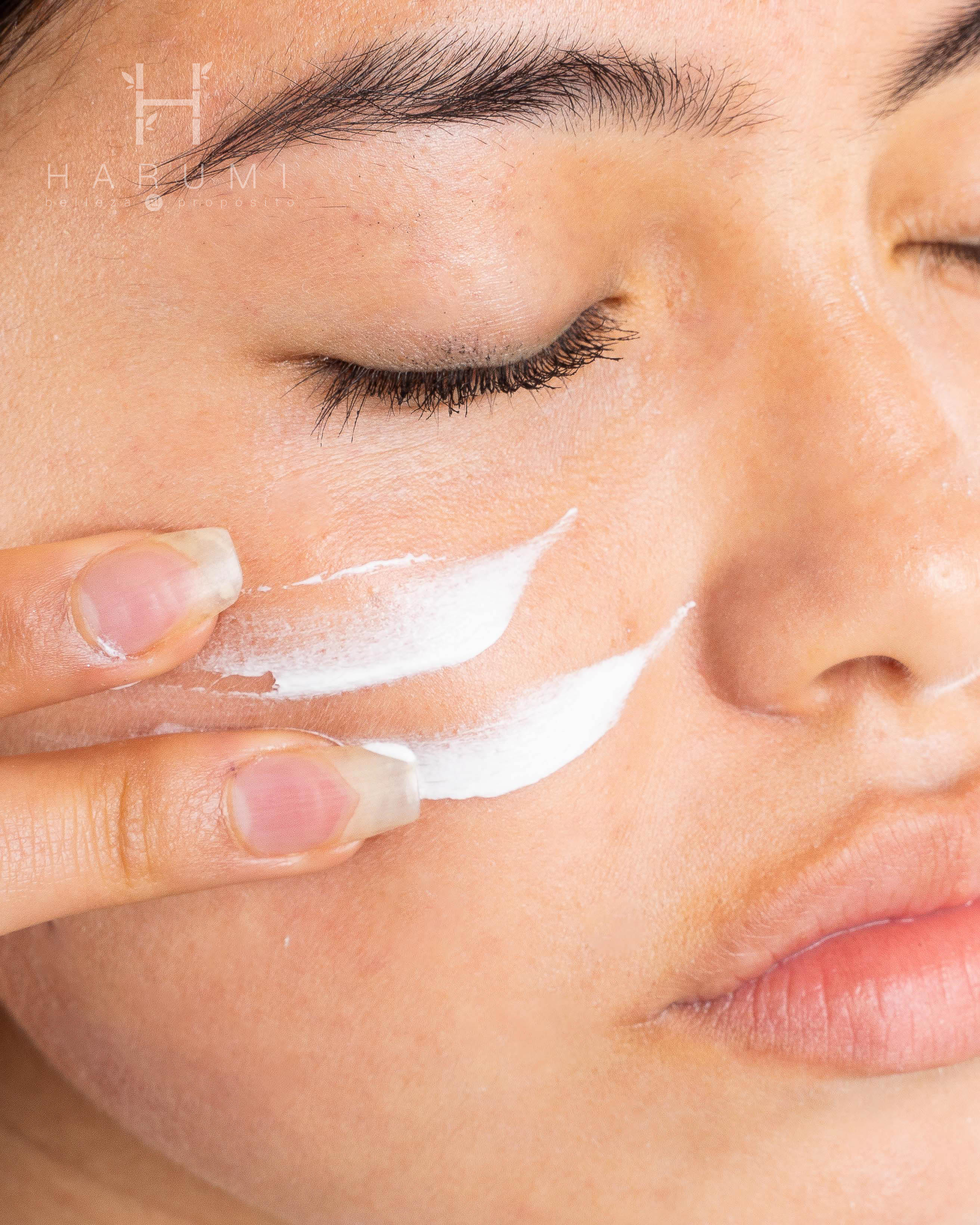 FarmStay Dr-V8 Vita Sun Cream Skincare maquillaje productos de belleza coreanos en Colombia kbeauty